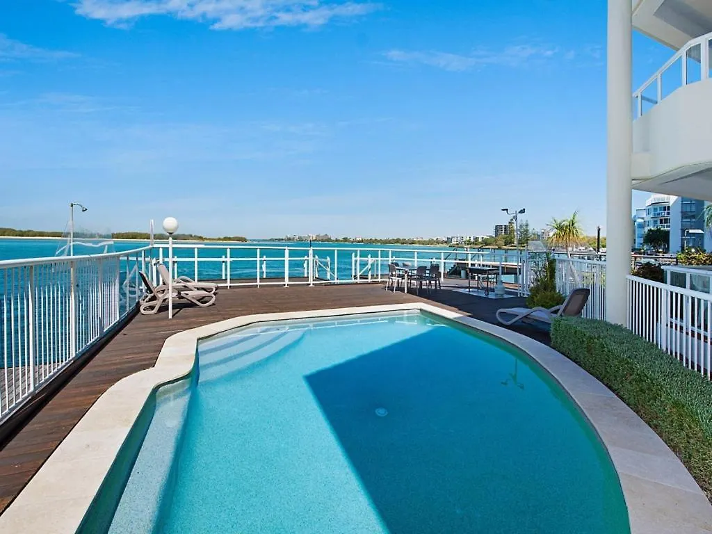 דירות Pumicestone Quays By Luxury Escapes קלונדרה